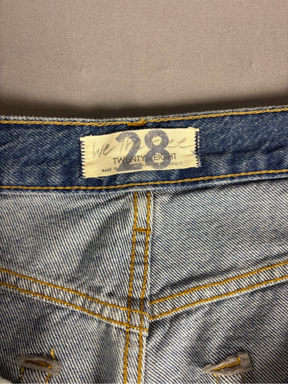 We The Free Cropped Raw Hem Distressed Blue Jeans Women’s Size 28 - Picture 5 of 12